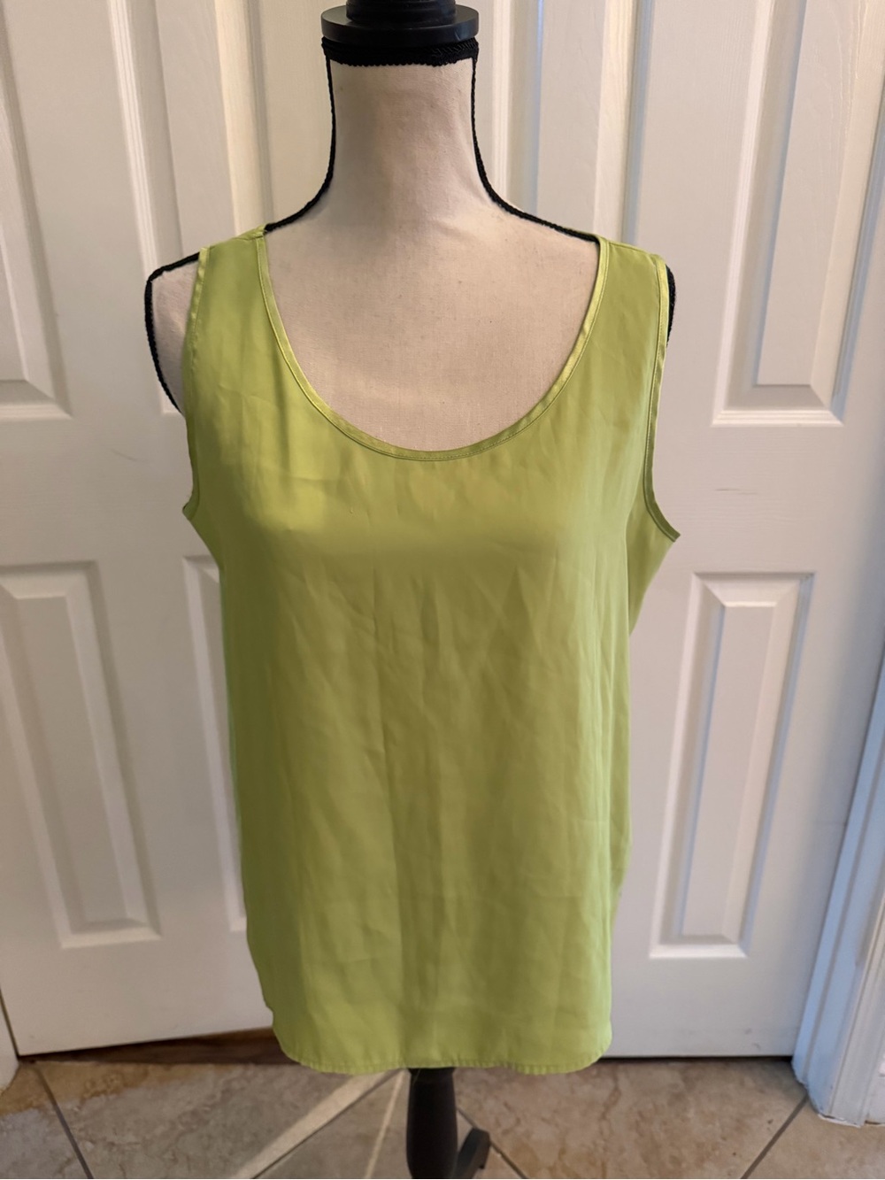 Liz Baker Light Lime Green Scoop Neck Tank Top